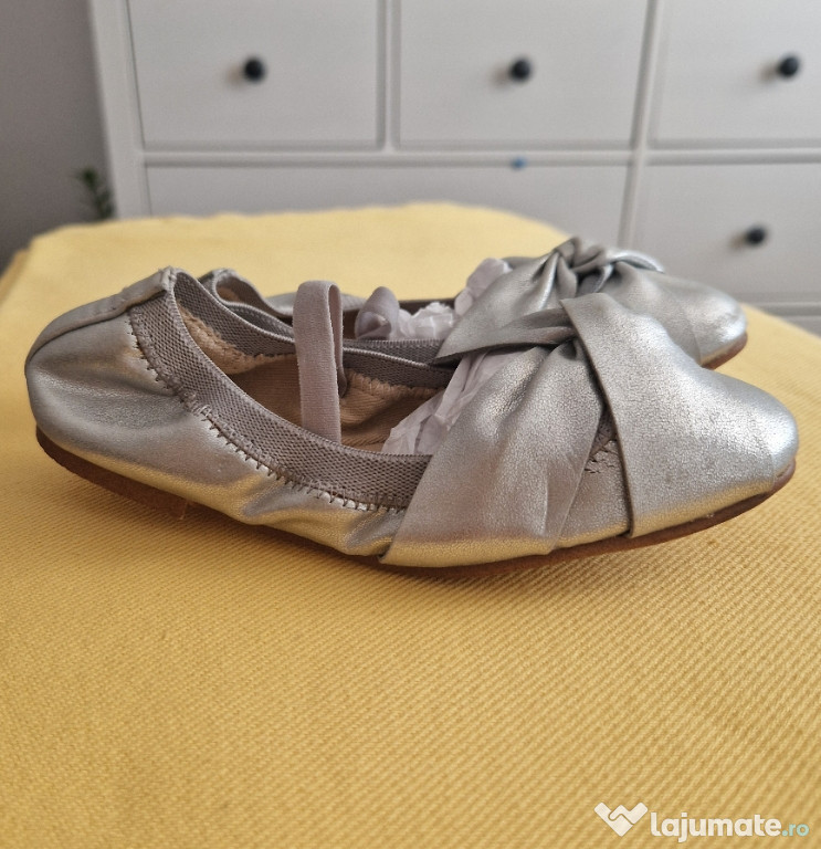 Balerini/pantofi argintii fete Zara