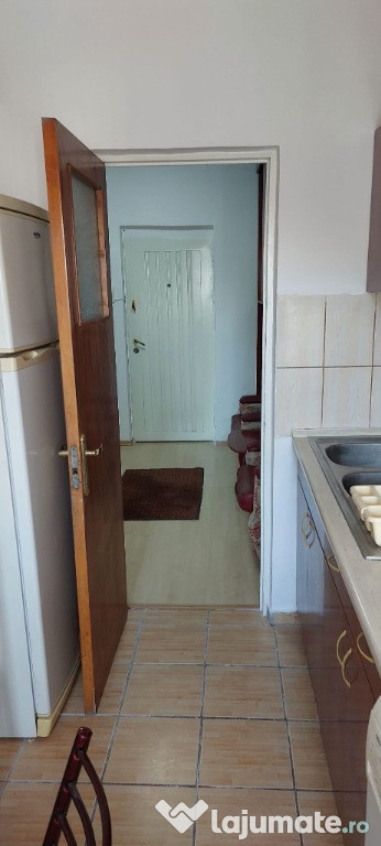 Inchiriez apartament 2 camere 5 minute de statia de metrou Gorjului