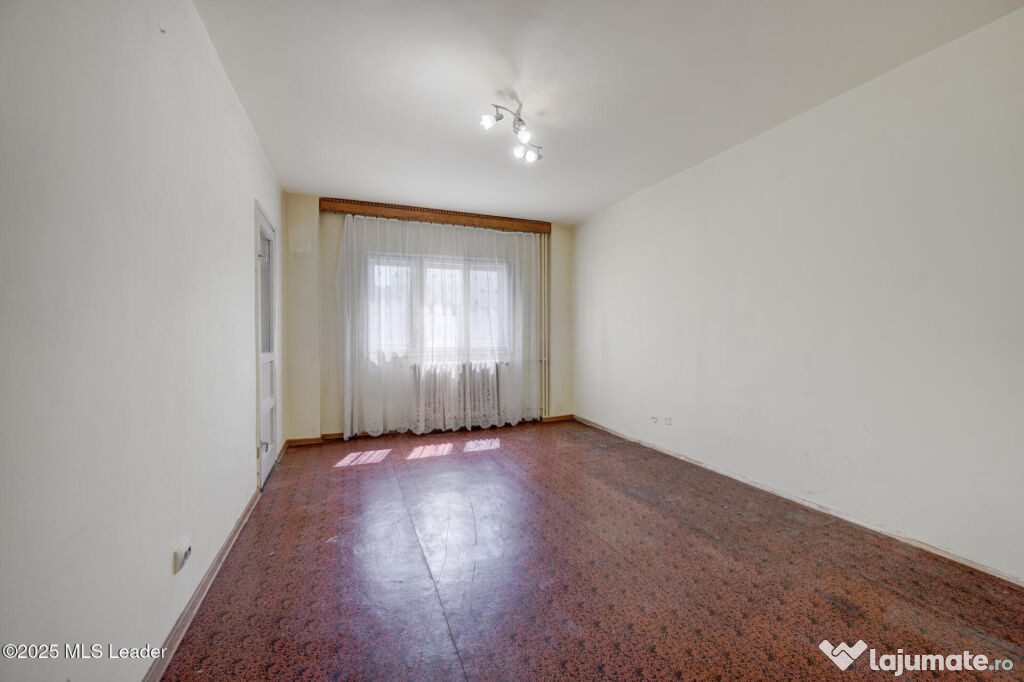Garsoniera complet renovabila la metrou Dristor