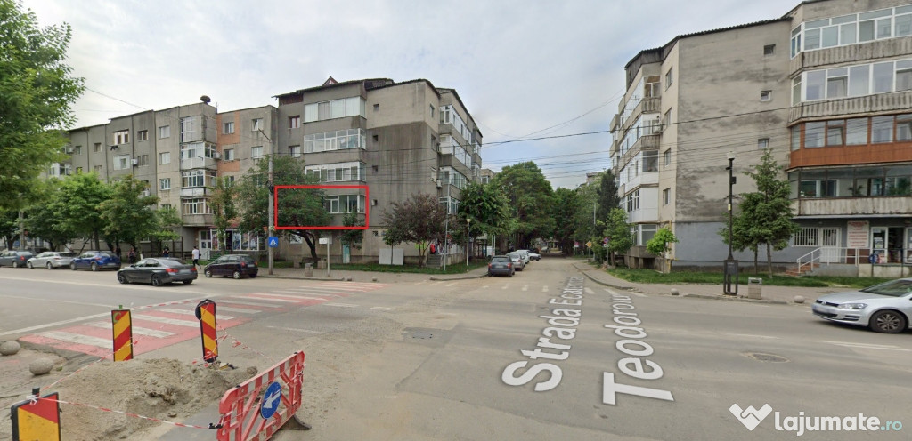 Vând apartament cu 3 camere