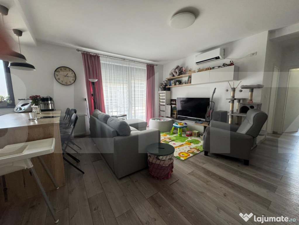 De vanzare apartament cu 2 camere
