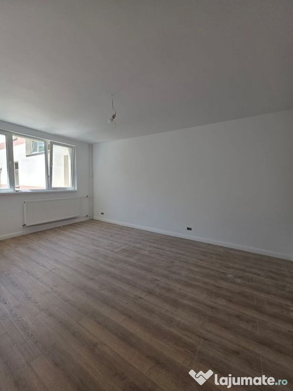 Apartament 3 camere 1 Decembrie 1918 / Ozana
