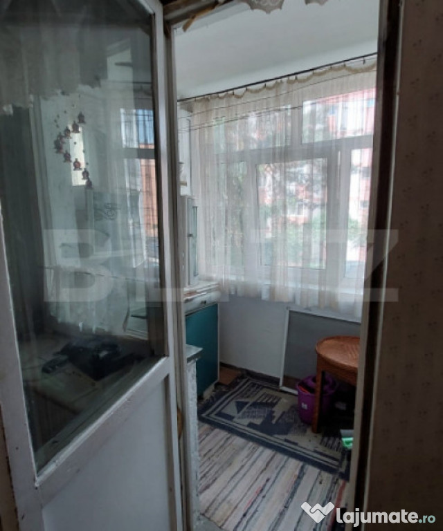 Apartament cu 3 camere, etaj 1, 45 mp, zona centrală – Gu