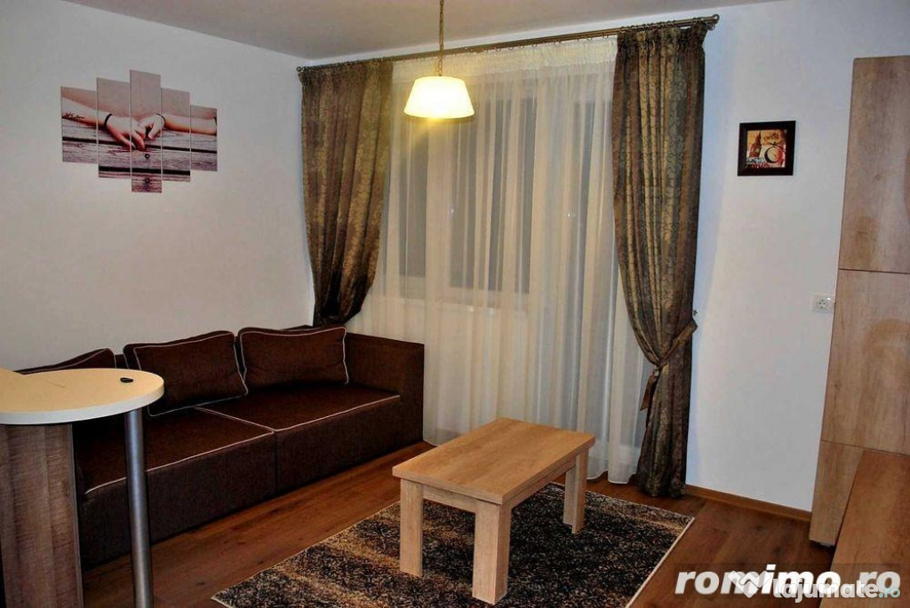 1 camera in zona Lipovei