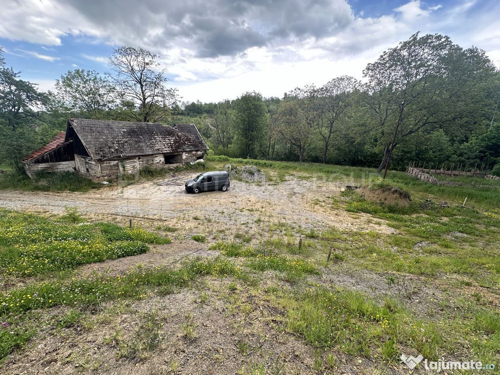 Teren intravilan 3054mp cu utilitati+constructie pe teren...