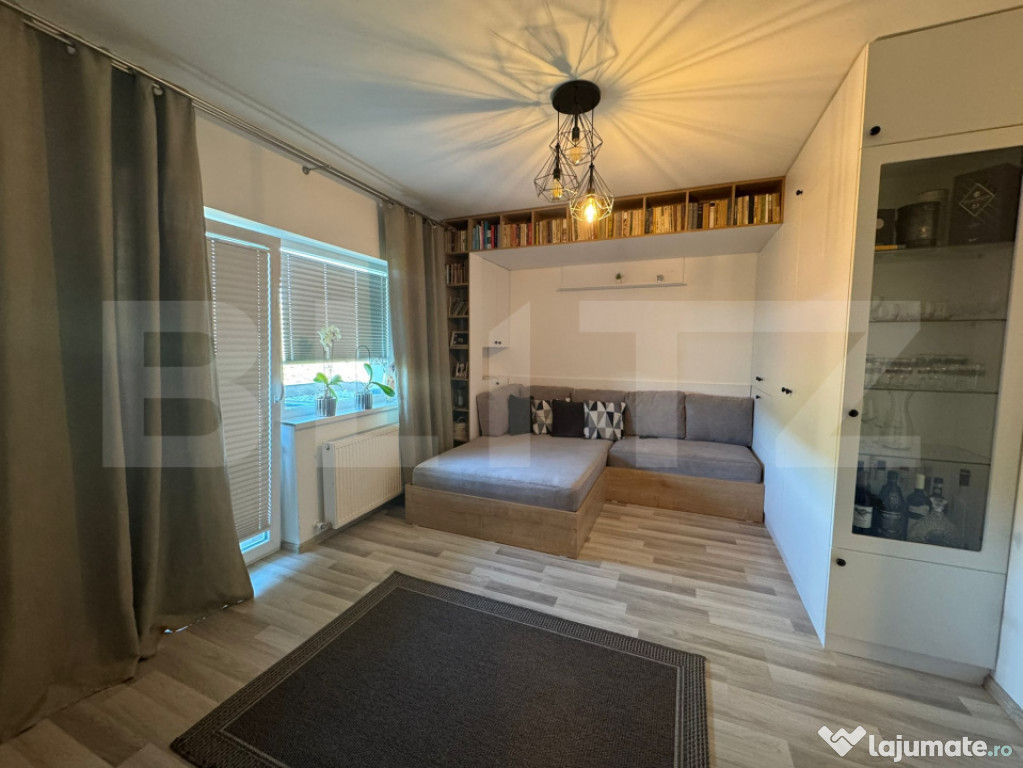 Apartament de 2 camere, decomandat, etaj intermediar, zona V