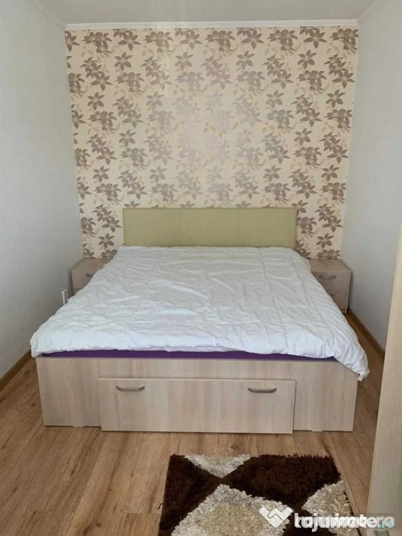 2 camere in zona Complexului Studentesc