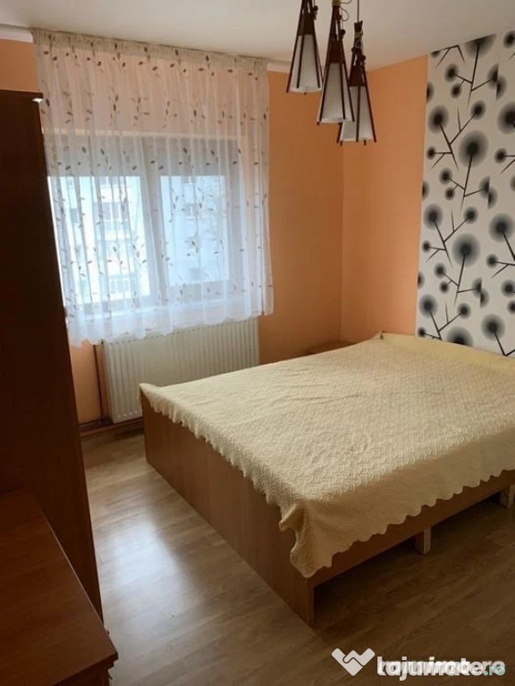 2 camere in zona Circumvalatiunii