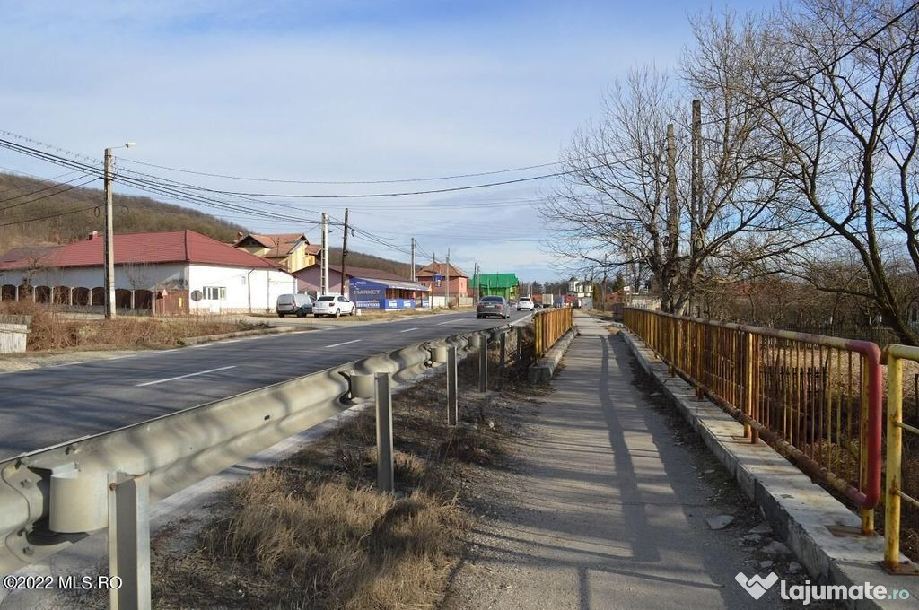 Valea Ursului - DN 7, Teren Stradal 2744 mp