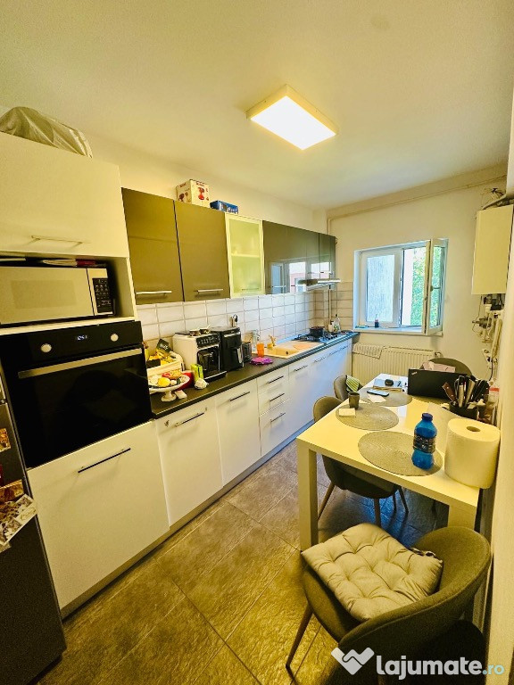Apt. 2 cam, decomandat, centrala, AC, pe granita dintre S5 și S6