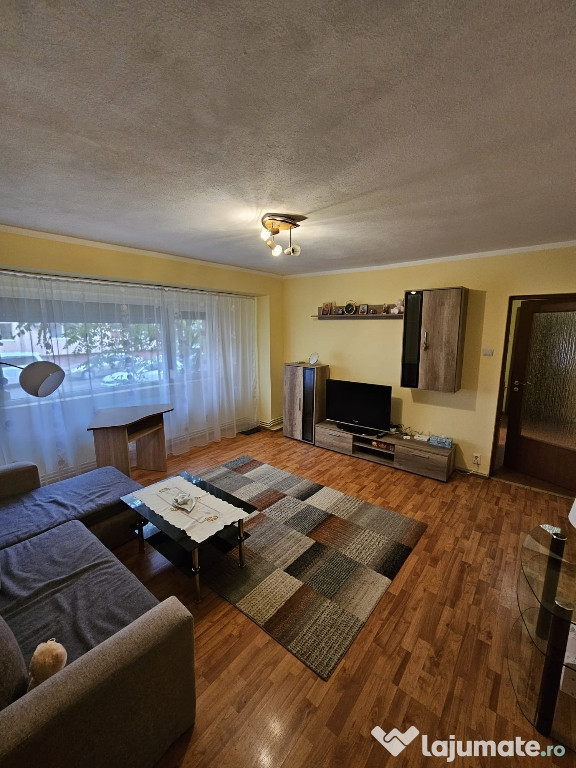 Proprietar inchiriez apartament 2 camere Calea Sagului