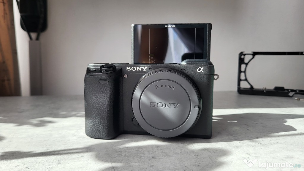 SONY A6400 body + CAGE SmallRig + ACCESORII – stare IMPECABILĂ
