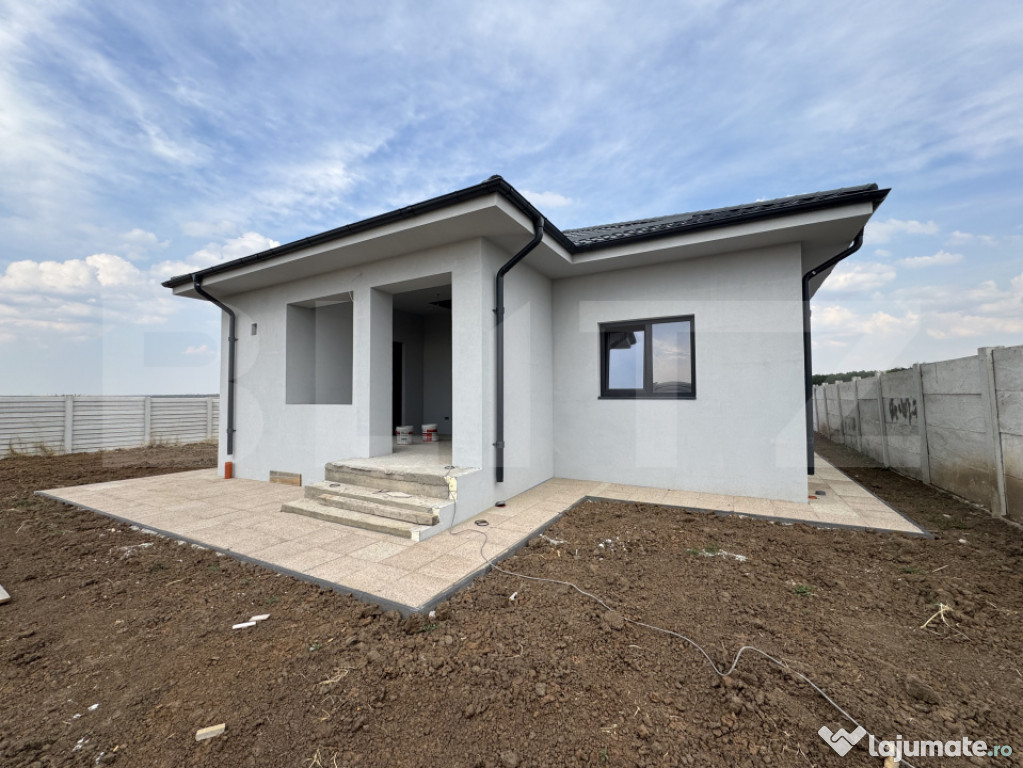 Casa parter, 108 mp utili, la cheie, 600 mp teren, Pielesti