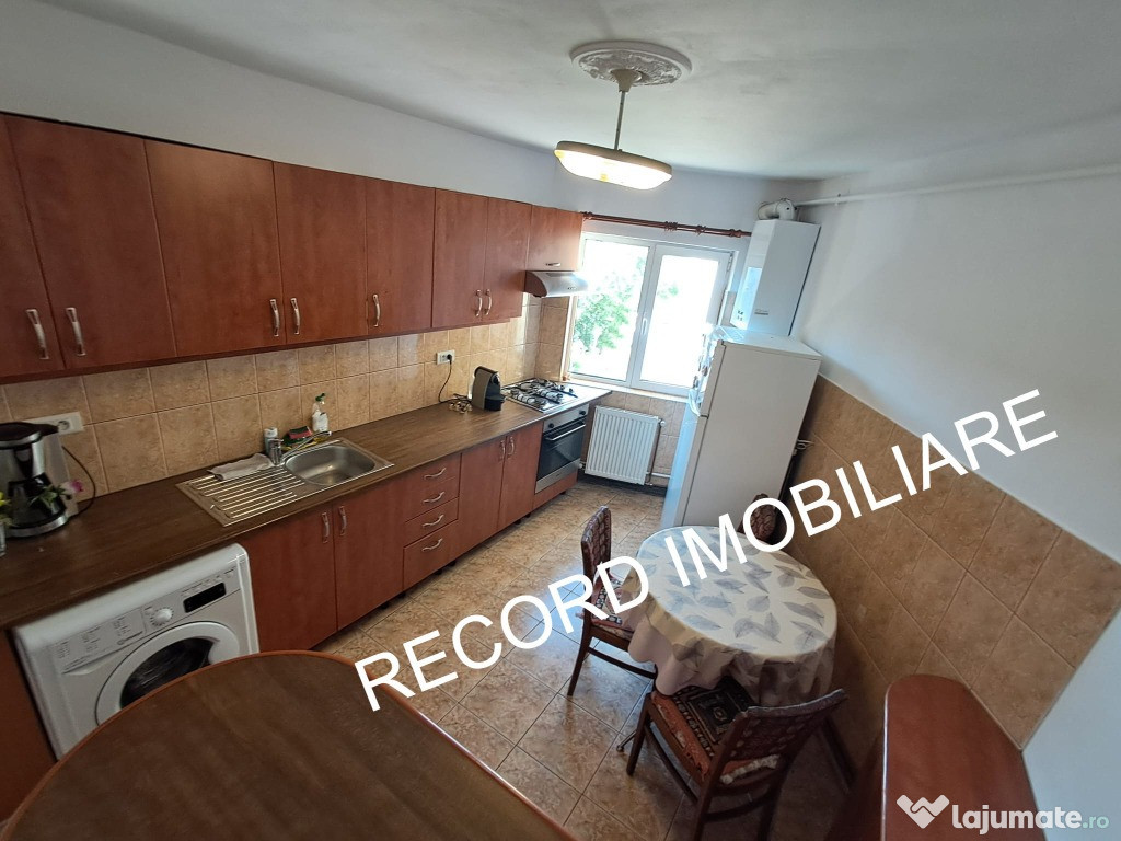 Apartament 4 camere decomandat, 2 bai, Manastur zona Kaufland