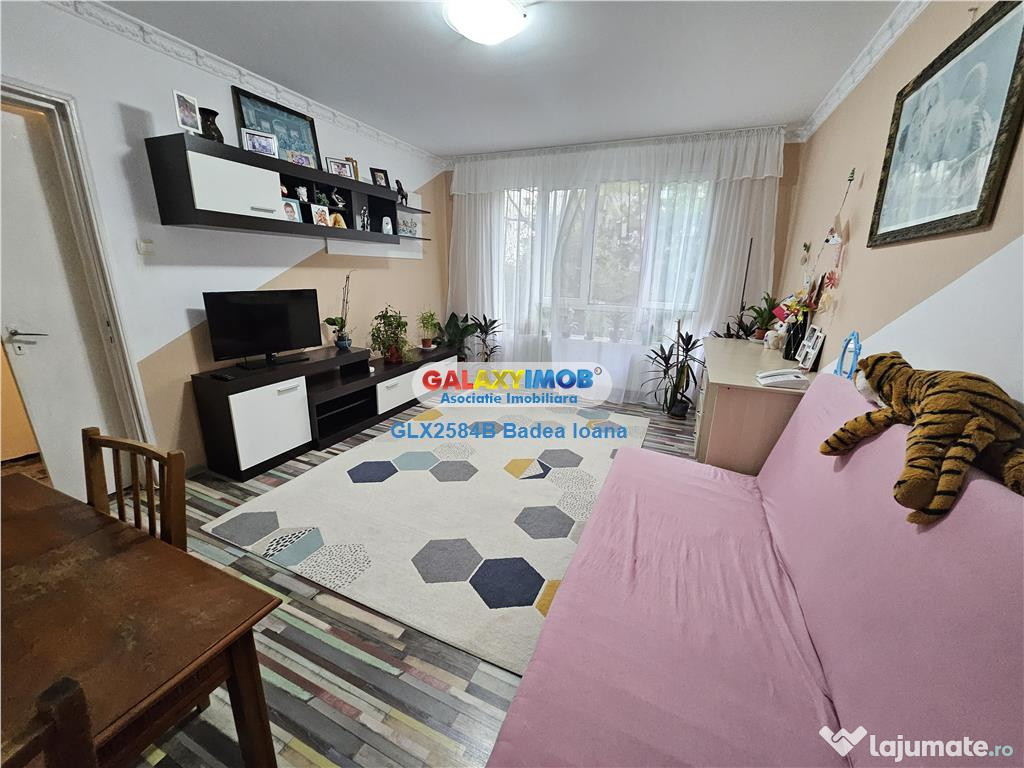 Apartament 4 camere etaj 1/4 Titan - Ozana