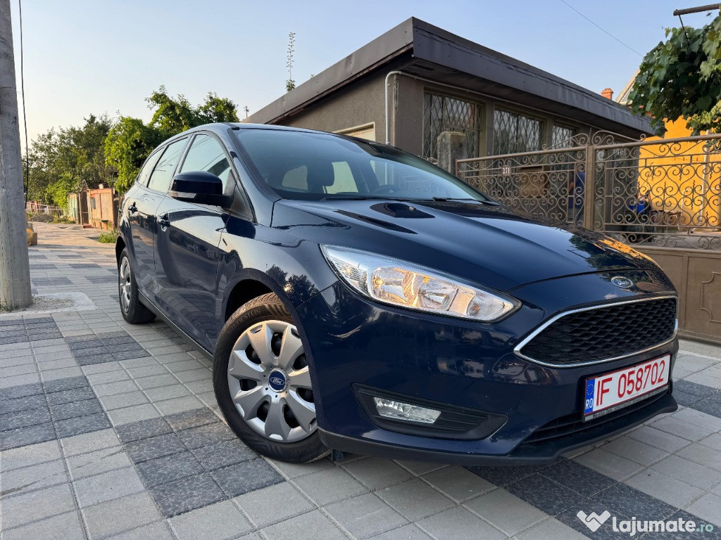 Ford Focus 2015 benzina