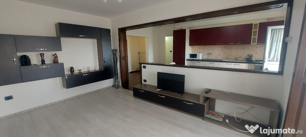 Piata Mioritei-3 cam decomandate-renovat/centrala/AC/2 balcoane/PVC