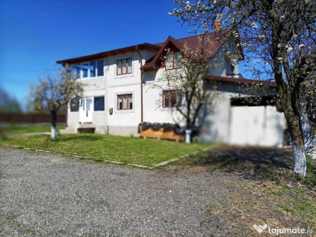 De vânzare – Casă spațioasă cu livadă, situată în C