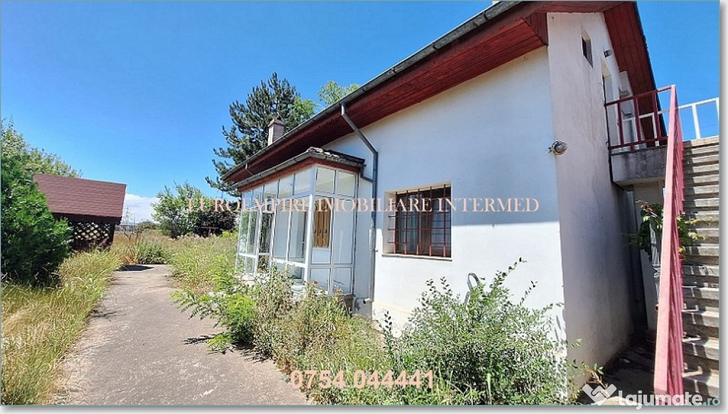 Casa de vanzare in Lazu
