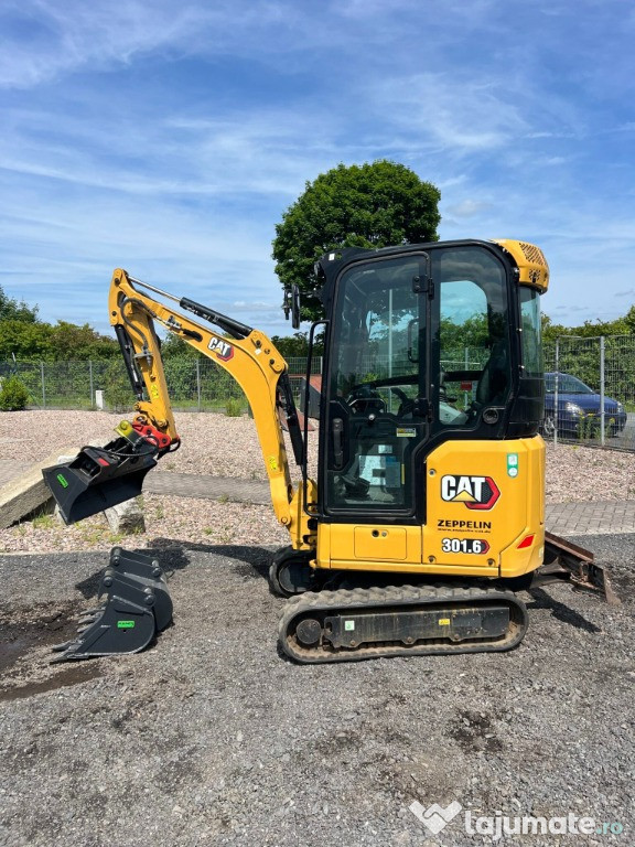 Miniexcavator CAT 2020