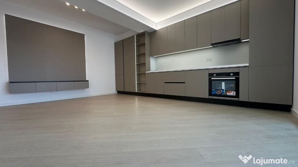Cortina North mobilat/utilat LUX la cheie etaj 8