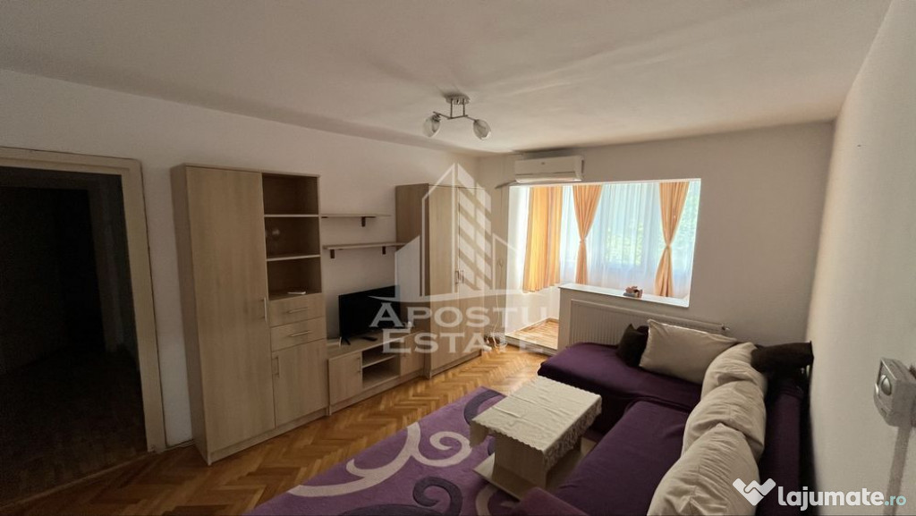 Apartament cu 3 camere Zona Dacia Centrala Proprie
