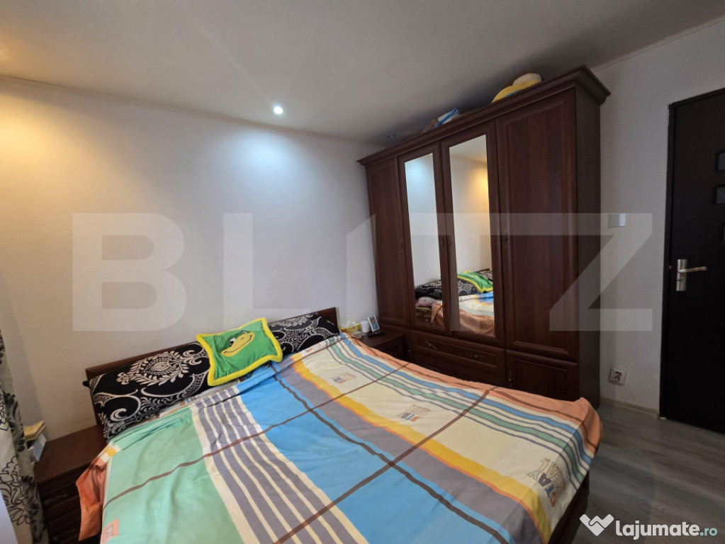 Apartament decomandat, 3 camere, 55mp, zona Spitalul de Boli