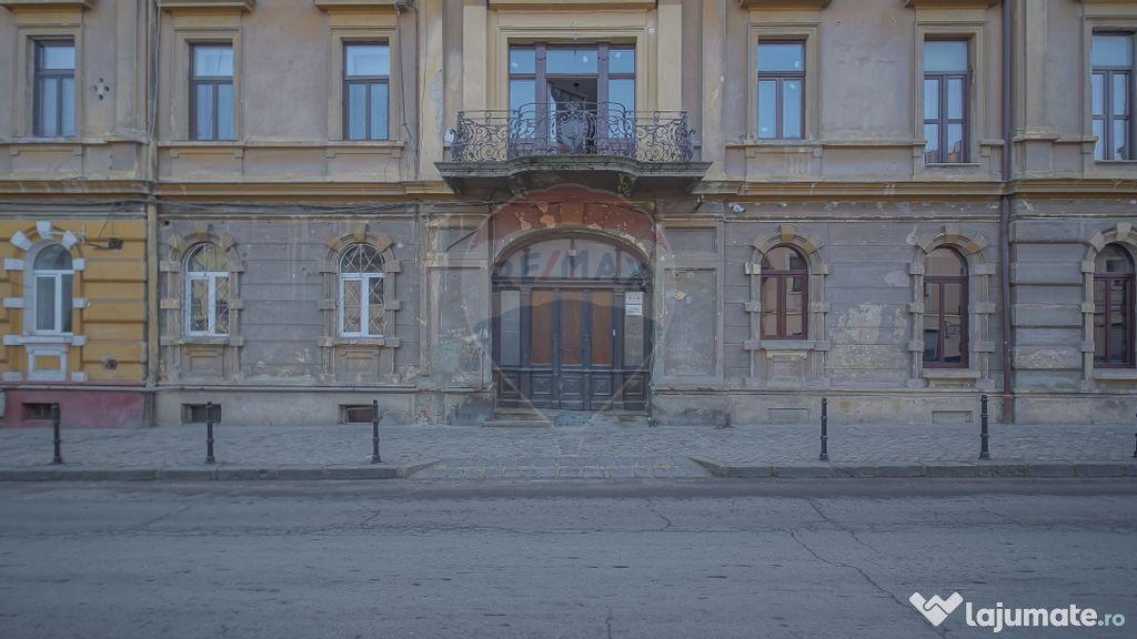 Garsonieră de închiriat, pretabilă rezidential sau bir...