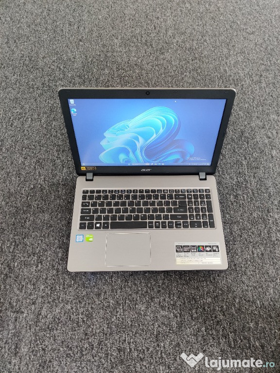 Acer F15 ( i5-7200U- GeForce 940MX )