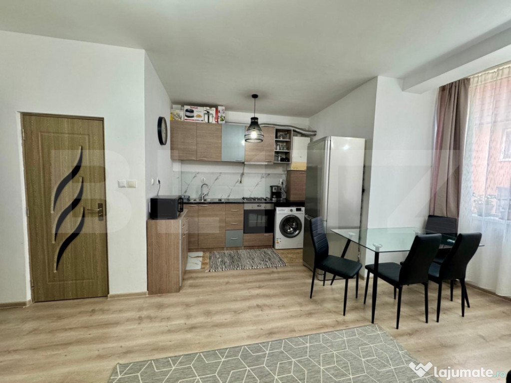 Apartament 2 camere, et intermediar, la cheie, cu parcare CF