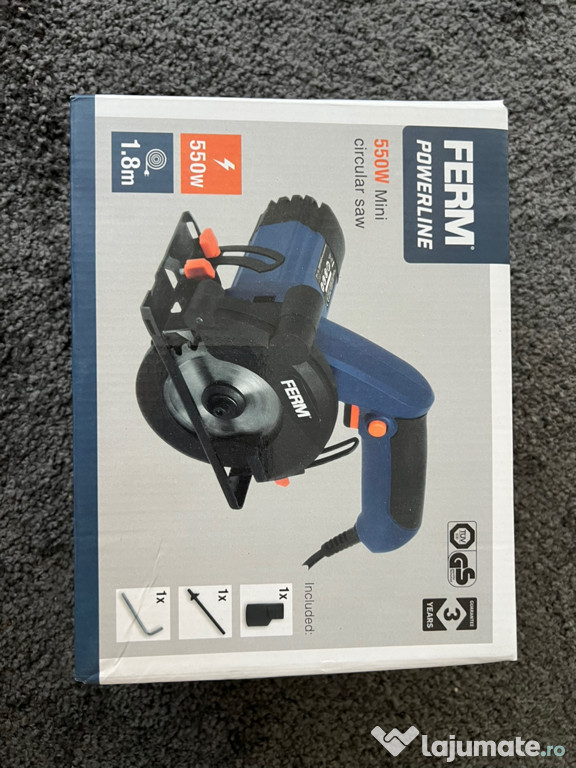 Mini Fierăstrău circular FERM Powerline de 550W