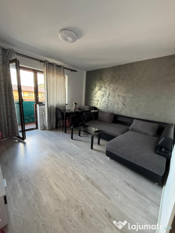 Apartament 2 camere decomandat zona Stejarului