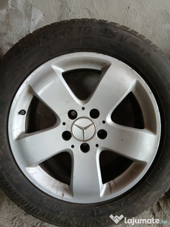 Vând jante Mercedes R16 5x112