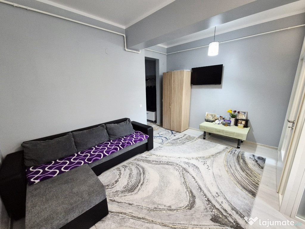 Apartament cu 3 camere complet utilat si mobilat