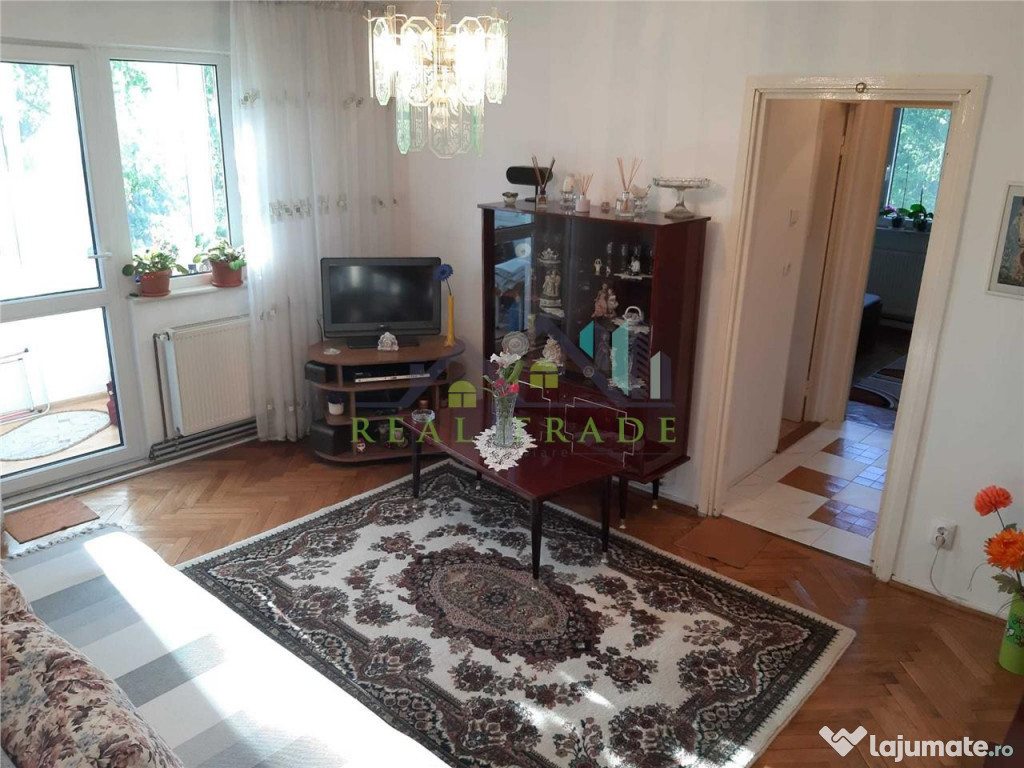 Apartament 2 camere etaj intermediar zona Astra