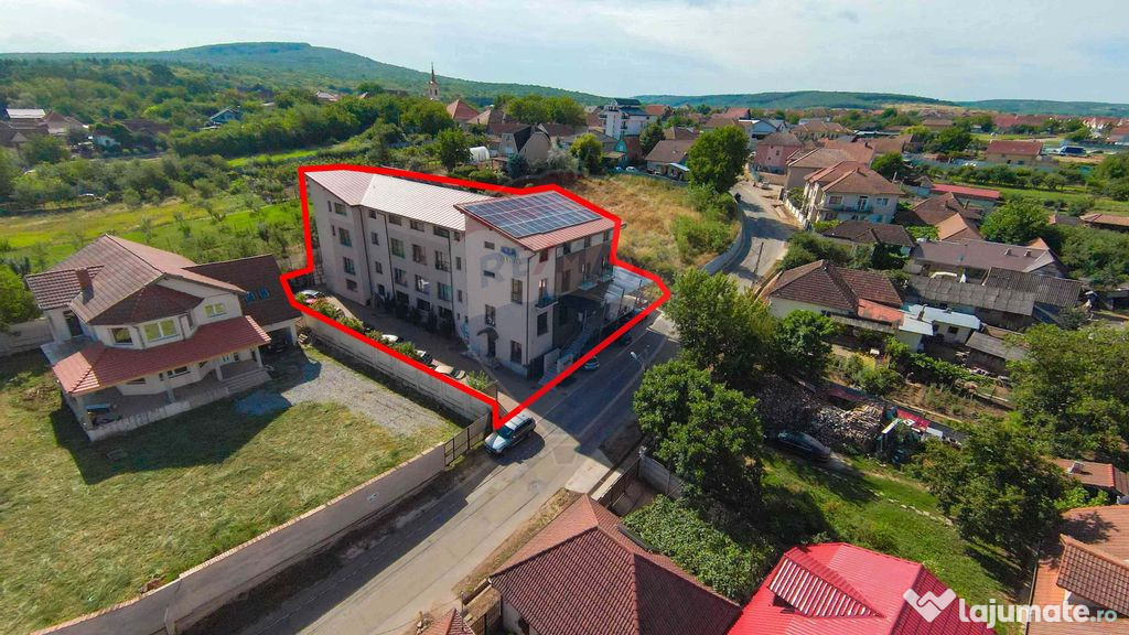 Hotel / Pensiune cu 24 camere de vânzare - Băile 1 Mai