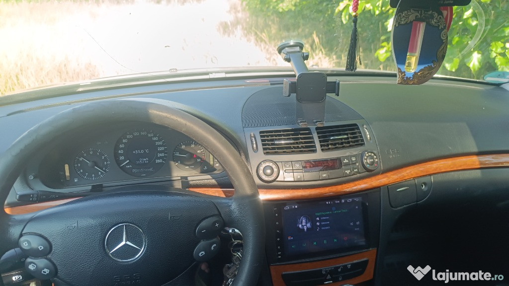 Vand Mercedes Benz E 220
