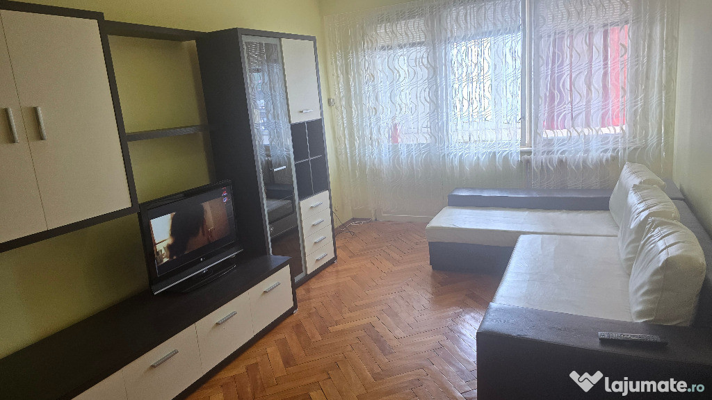 Vand apartament 3 camere decomandat in Deva, I. Maniu, mobilat