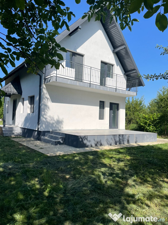 Casa de vânzare în localitatea Brebu