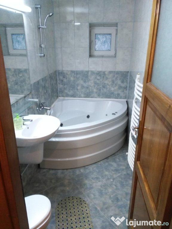 Inchiriez apartament 4 camere, 100 mp