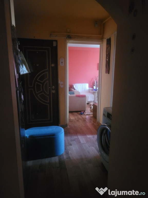 Vanzare Apartament cu 3 camere zona Restaurant Giulia/Paltinis
