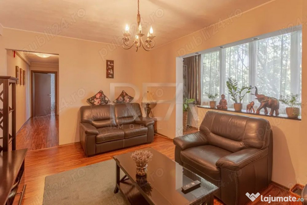 Vanzare apartament 3 camere