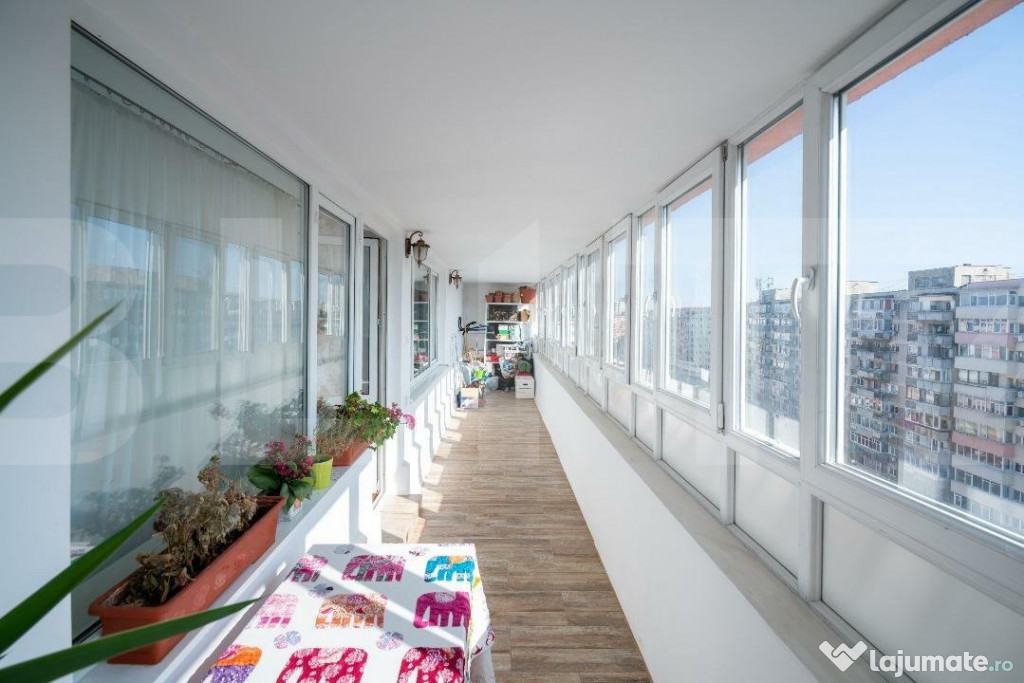 Apartament renovat cu 2 camere, 45 mp + balcon de 20 mp, Șt