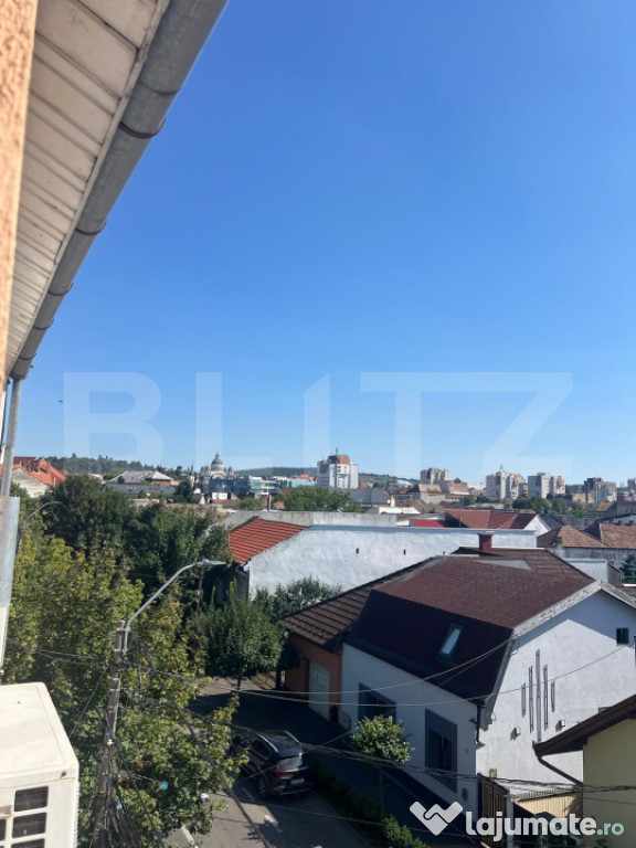 Apartament spațios de închiriat 4 dormitoare, 2 nivele (zo