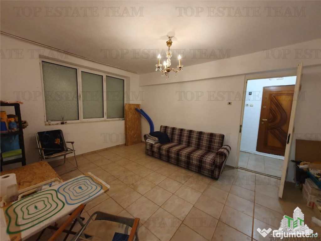 Apartament 2 camere parter gradina privata boxa de depozita