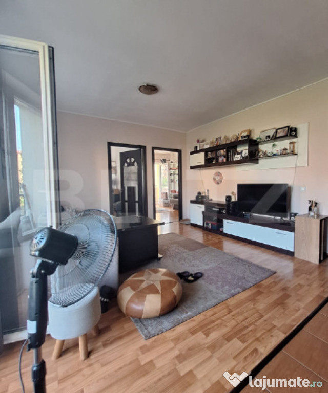 Apartament 3 camere + 2 Balcoane, parter inalt, Florilor