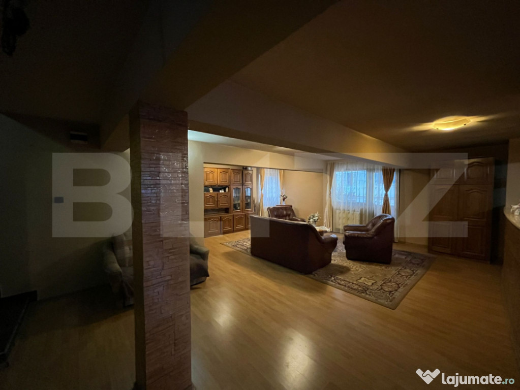Spatiu comercial/Casa de vanzare, 260 mp, zona Zamca