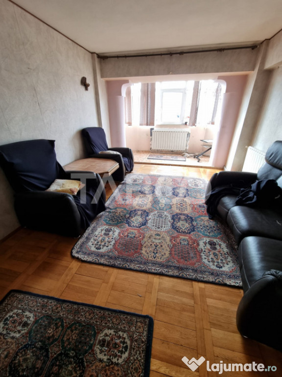 Apartament 4 camere de vanzare decomandat 90 mp zona Central