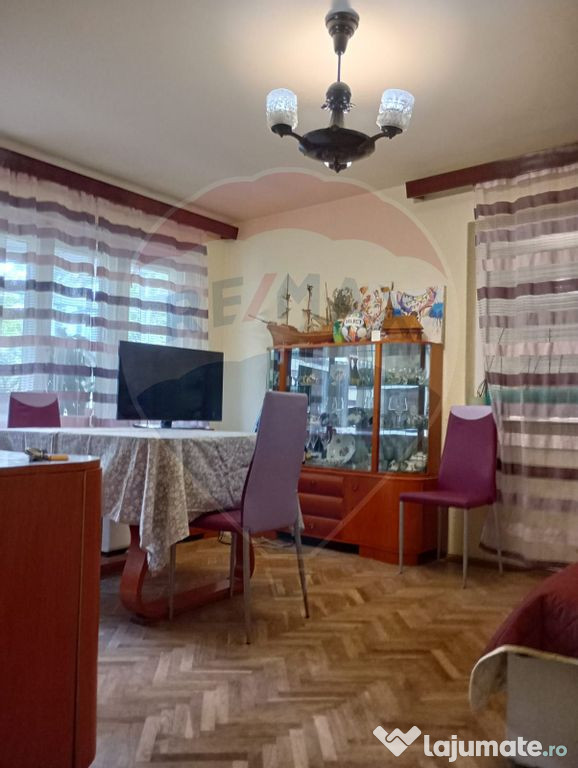 Apartament cu 2 camere de vânzare în zona 1 Mai