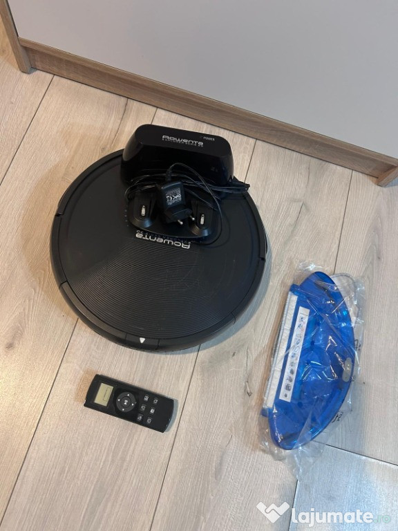Aspirator robot Rowenta Smart Force Essential Aqua